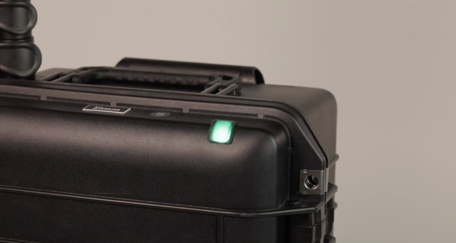 Seer Medical monitoring hub with green light on